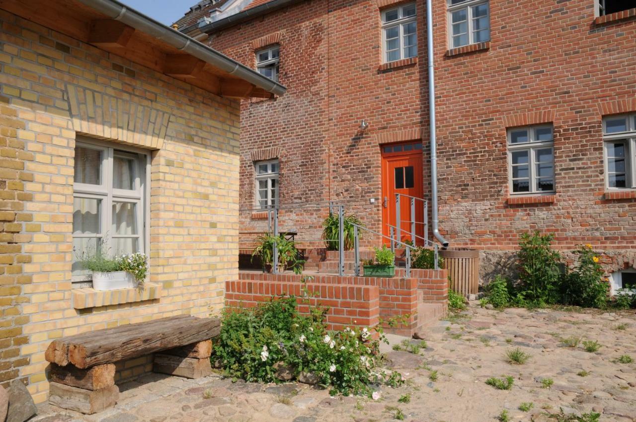Mirabellenhof-Fewo Mit Terrasse Biesenthal Exteriör bild